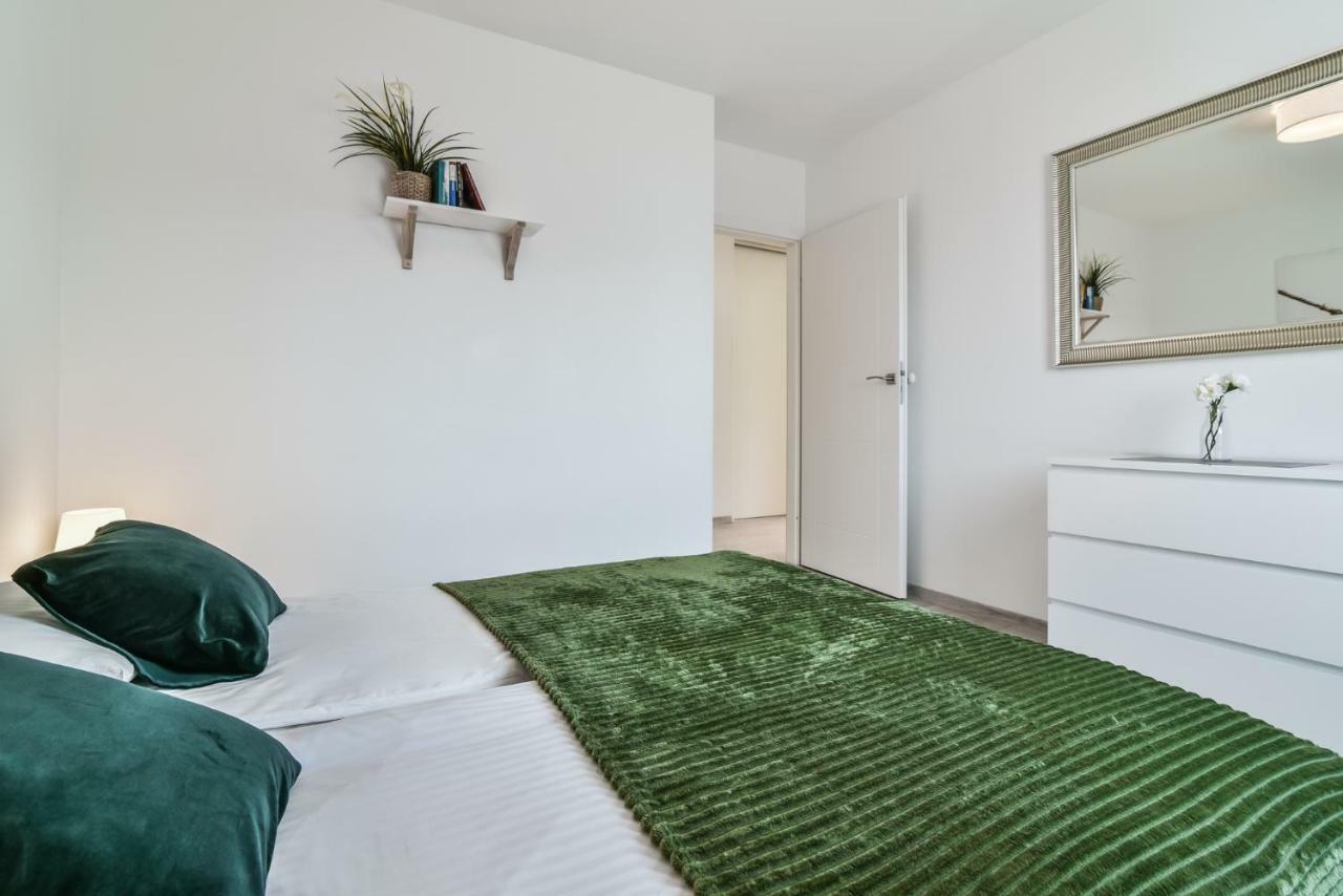 Ltc Apartments Malczewskiego Centrum غدانسك المظهر الخارجي الصورة
